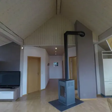 Ferienwohnung Leutkirch Offen Hell Hoch Schoene Aussicht Leutkirch im Allgau Exterior photo