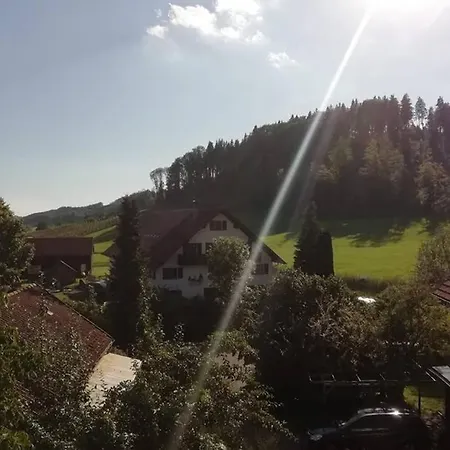 Ferienwohnung Leutkirch Offen Hell Hoch Schoene Aussicht Leutkirch im Allgau Exterior photo