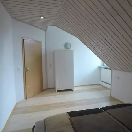 Ferienwohnung Leutkirch Offen Hell Hoch Schoene Aussicht Leutkirch im Allgau Exterior photo