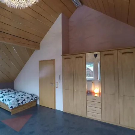 Ferienwohnung Leutkirch Offen Hell Hoch Schoene Aussicht Leutkirch im Allgau Exterior photo